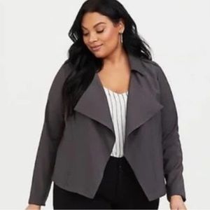 Torrid twill drape front jacket size 4